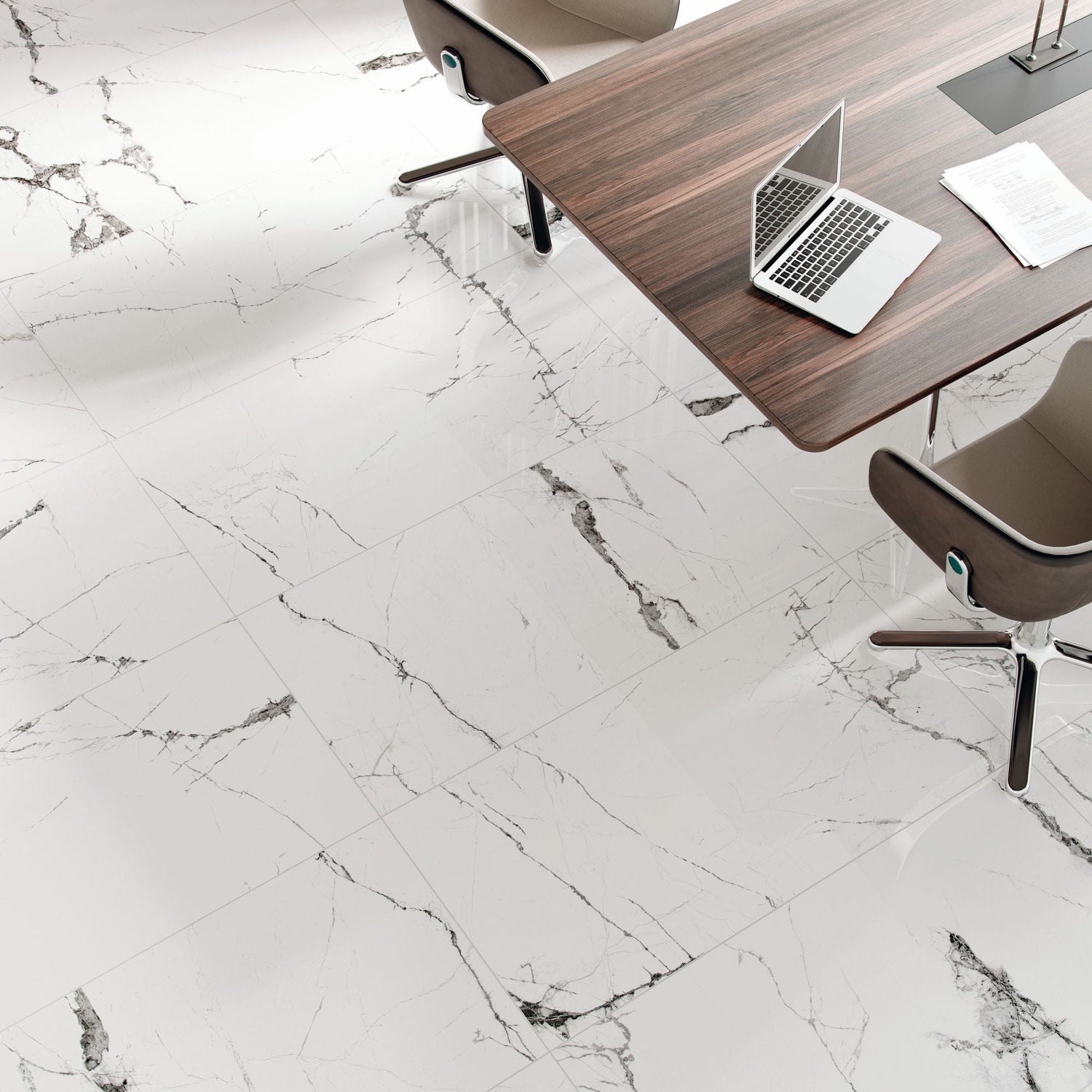 FLOOR TILE