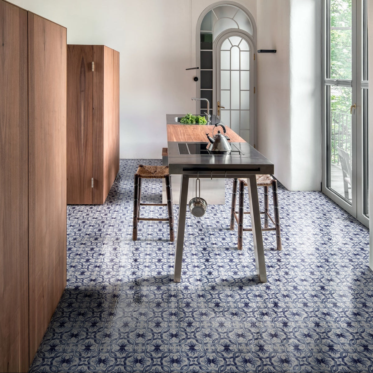 Amaras | 8"x8" Maiolica Deco Floor & Wall Tile